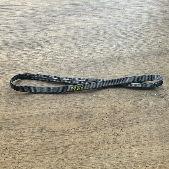 Nike Active Headband - Picture 1 of 1